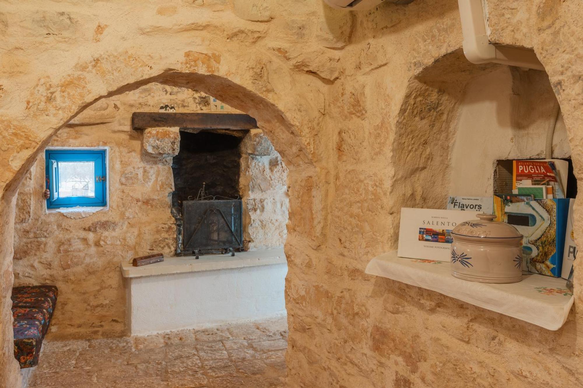 Trullo Tarantini Con Piscina Privata Apartment Latiano Екстериор снимка